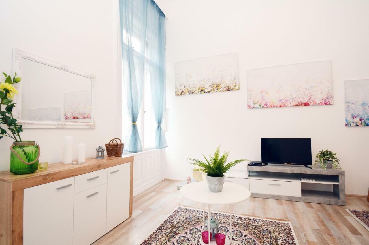 Lillybeth City Center Apartments Budapest Extérieur photo