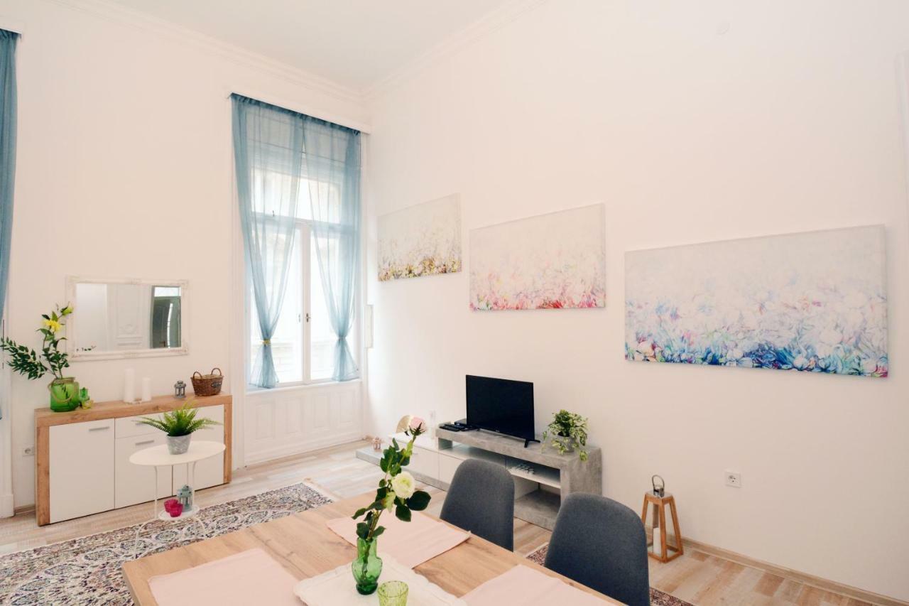 Lillybeth City Center Apartments Budapest Extérieur photo